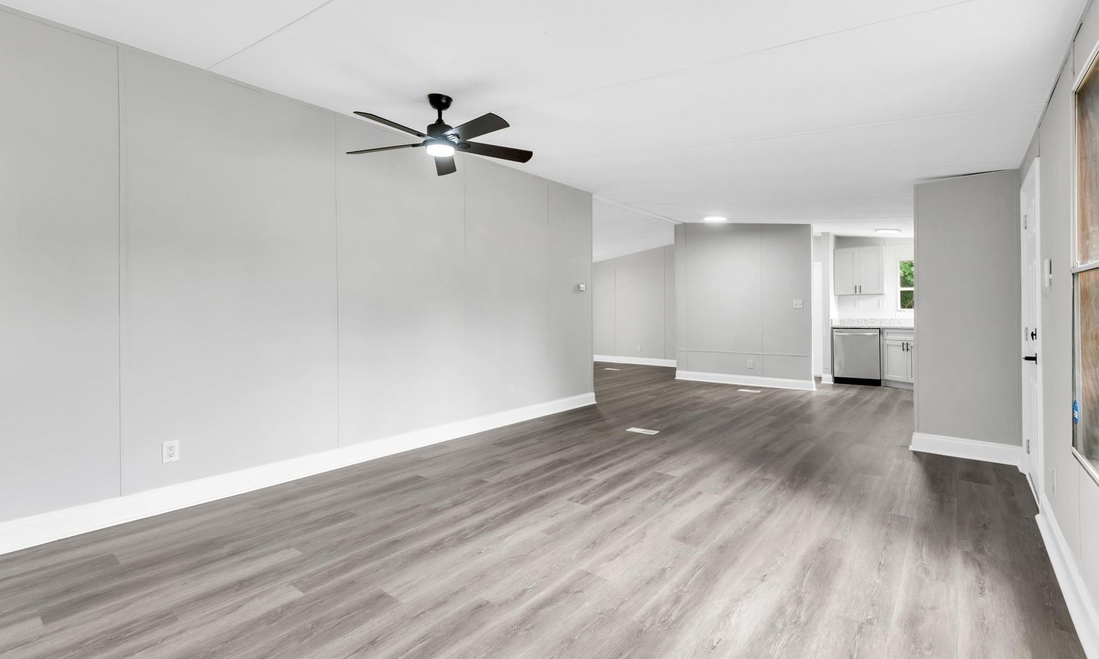 Property image 4 at 131 White Horse Road Extension, Greenville, SC 29605