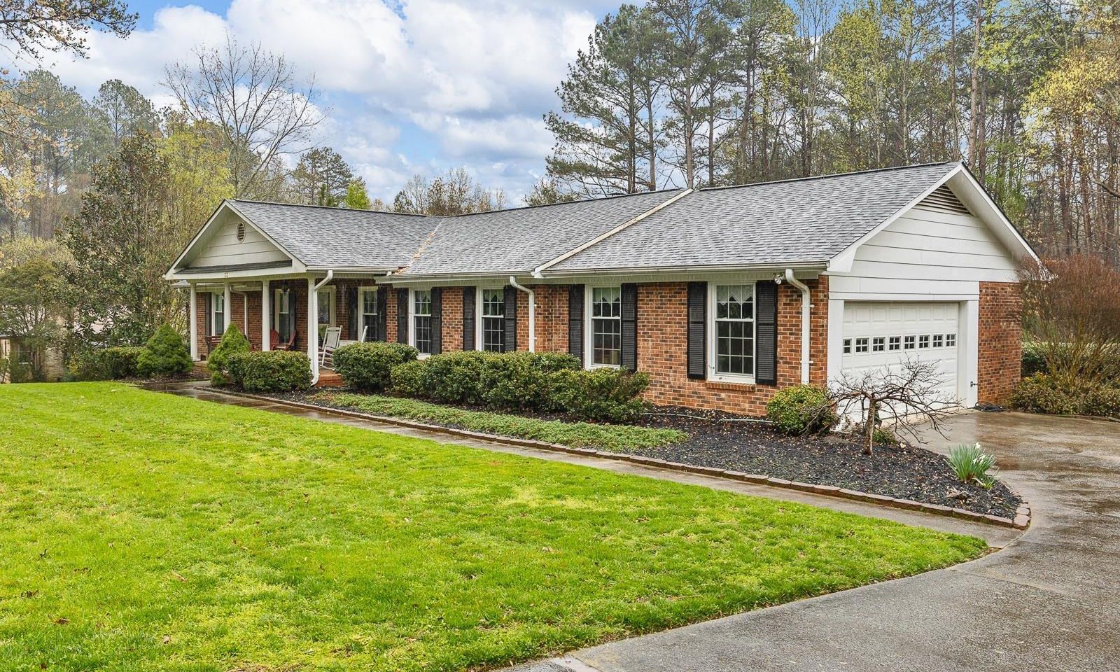 Property image 3 at 33 Woodwind Drive, Spartanburg, SC 29302