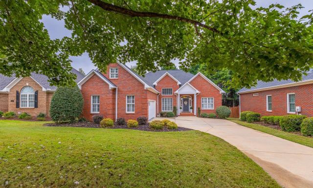 656 Amesbury Lane