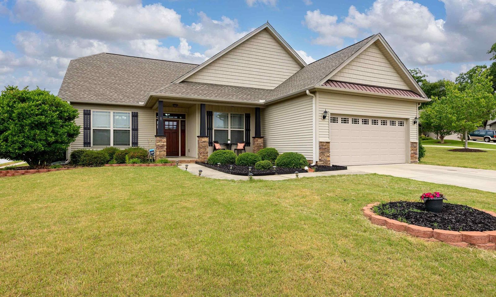 Property image 2 at 1 Redwolf Lane, Taylors, SC 29687