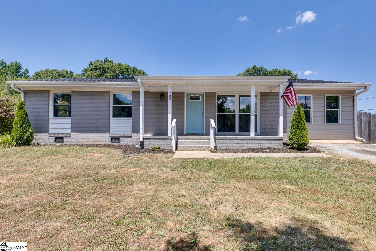 Main image of property at 209 Havendale Drive, Fountain Inn, SC 29644