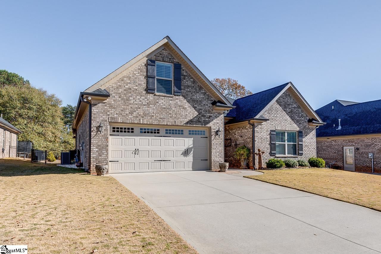 Property image 3 at 18 Ana Rose Court, Greer, SC 29651