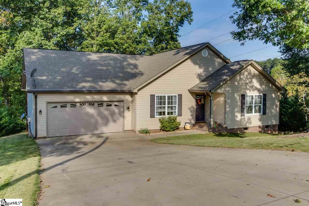 Property image 3 at 139 Pinewood Drive, Greer, SC 29651