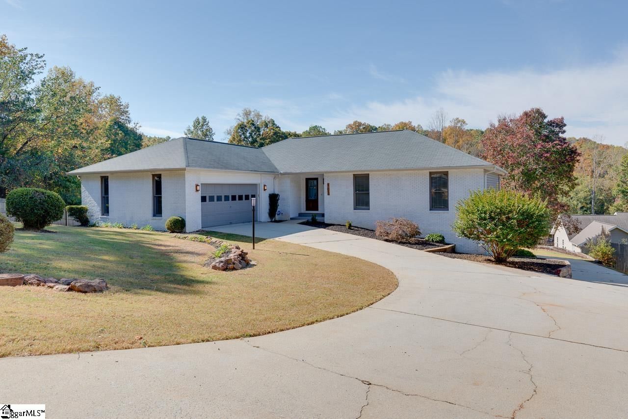 Property image 1 at 103 Shorecrest Drive, Seneca, SC 29672