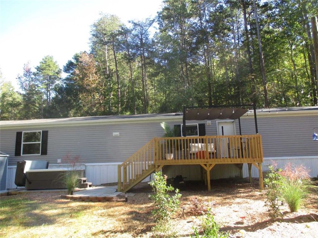 Property image 1 at 198 Mountain Trail, Martin, GA 30557