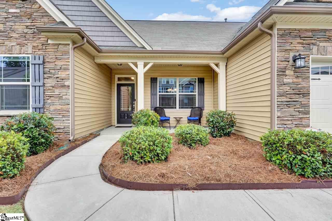 Property image 3 at 19 FURLONG Court, Simpsonville, SC 29681-8608
