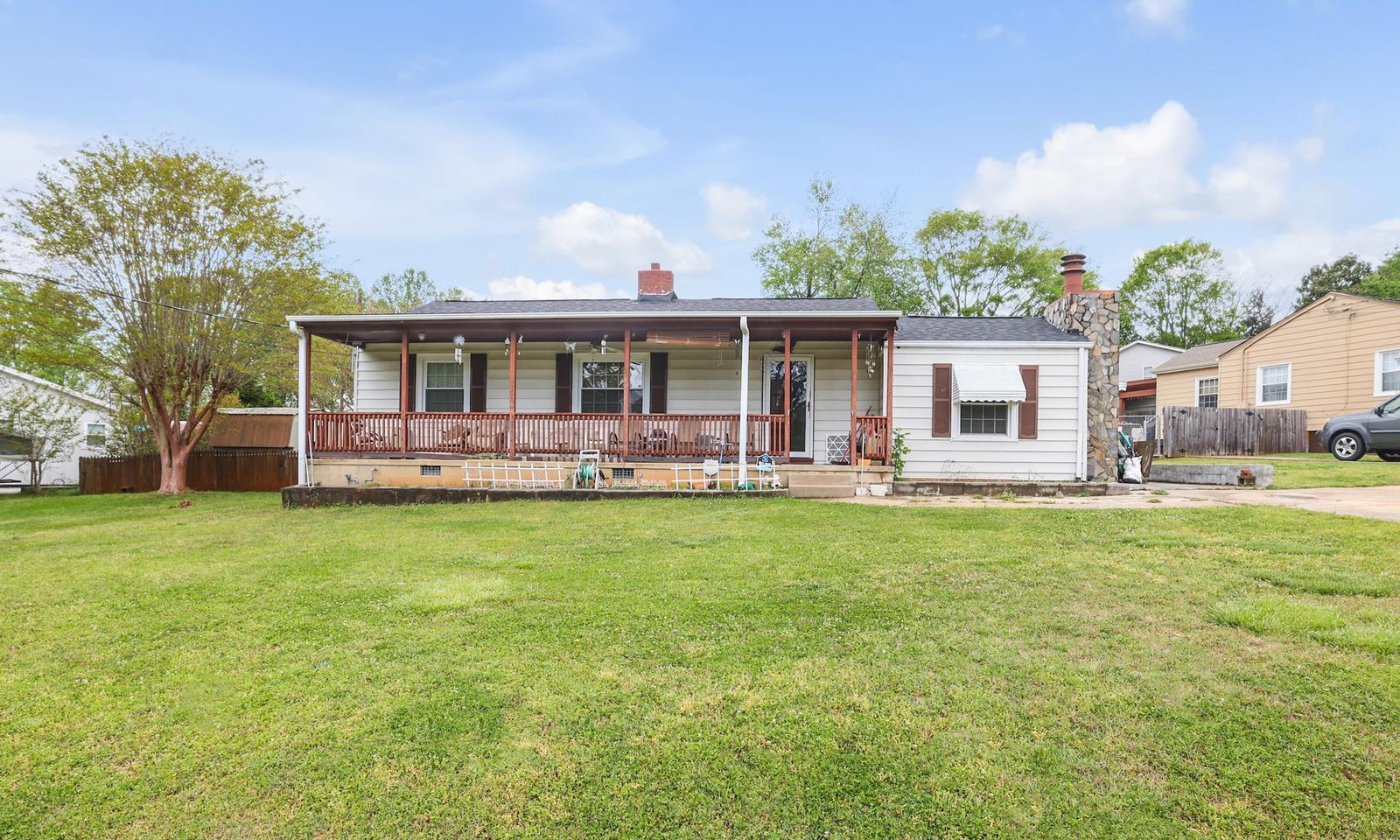 Property image 1 at 102 Rutledge Avenue, Greenville, SC 29617