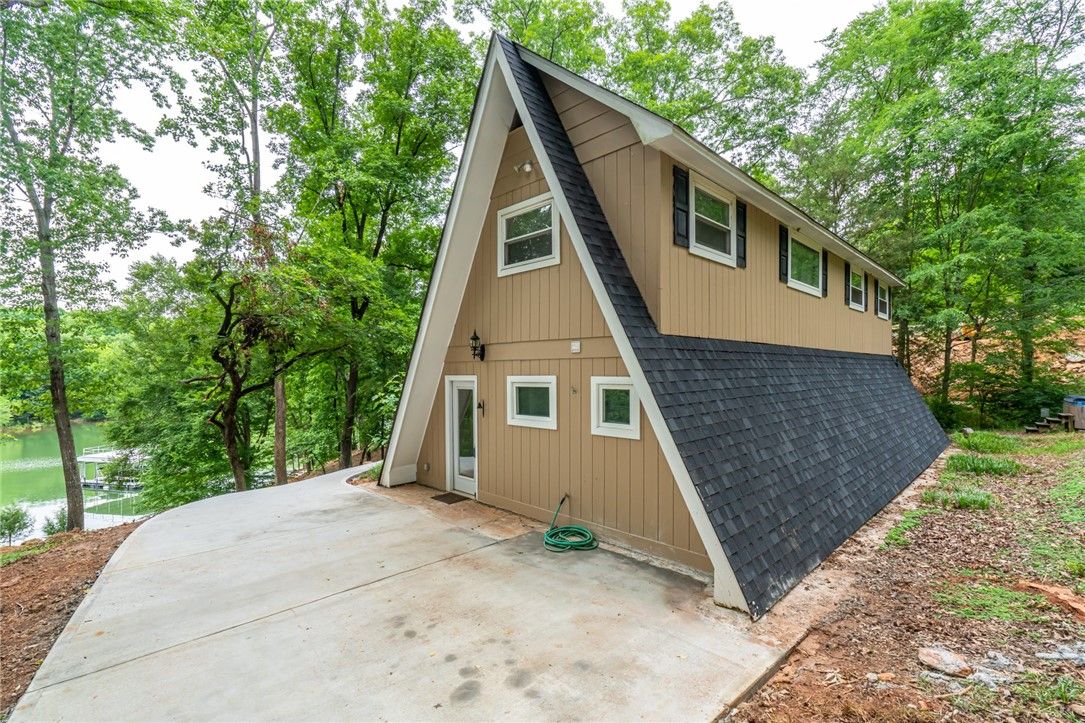 Main image of property at 219 Dogwood Road, Townville, SC 29689