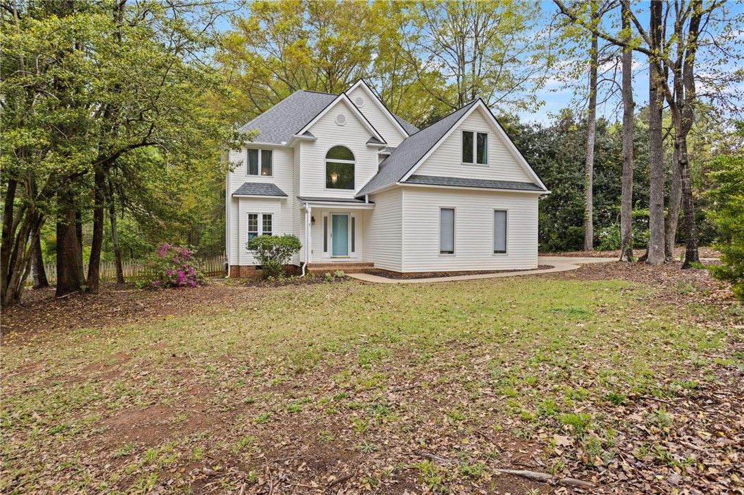 Property image 1 at 303 Shadow Oaks Drive, Easley, SC 29642