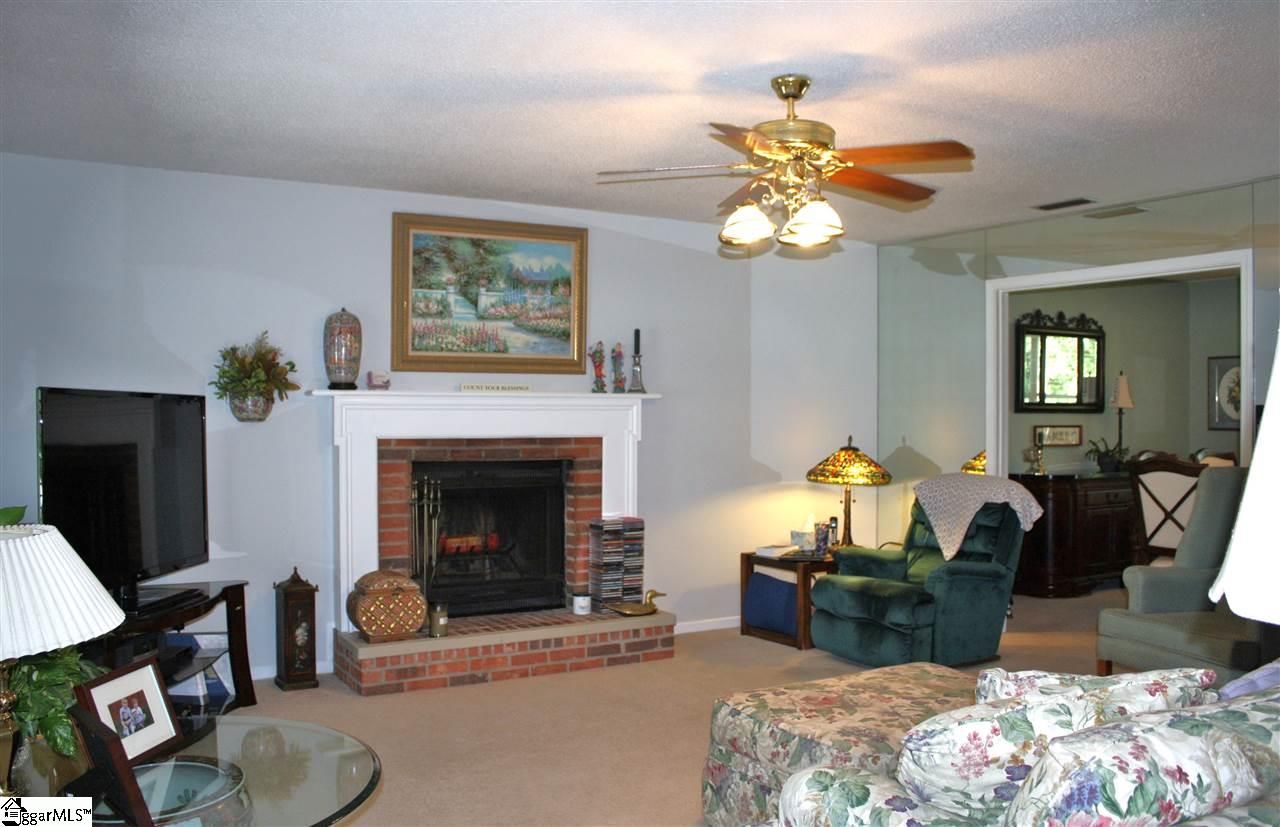 Property image 4 at 200 Woodview Drive, Taylors, SC 29687