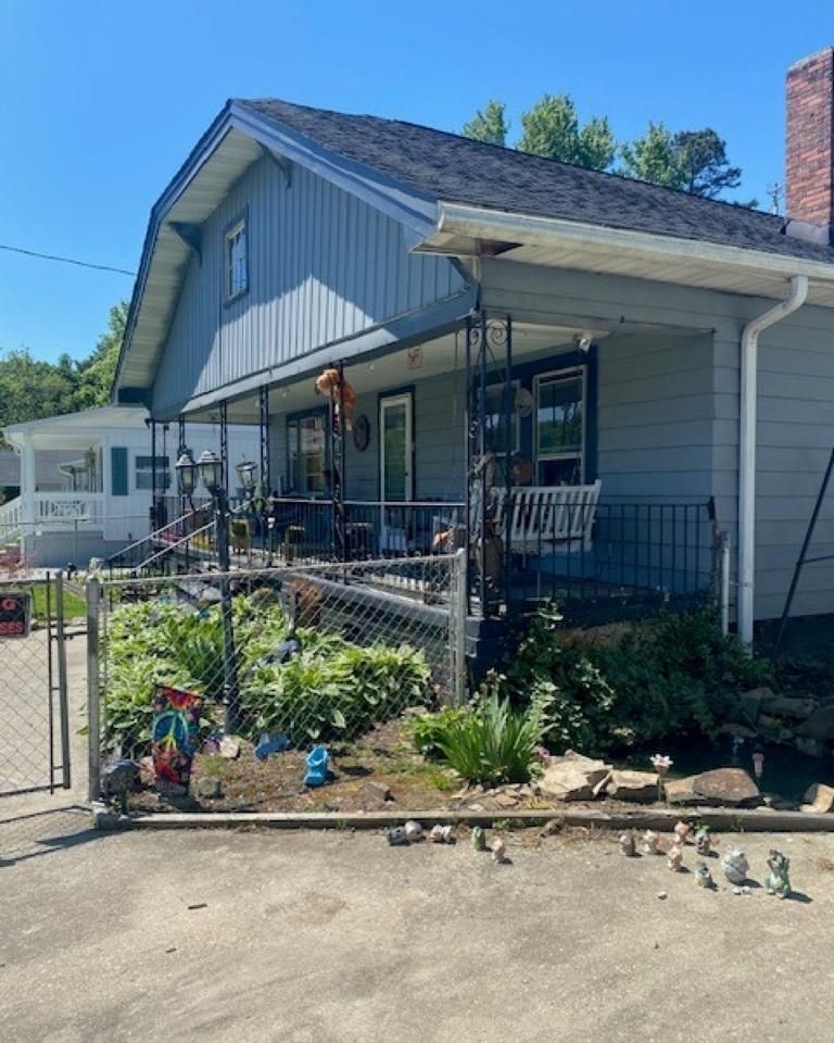 Property image 3 at 409 West Avenue, Greenville, SC 29611-4627