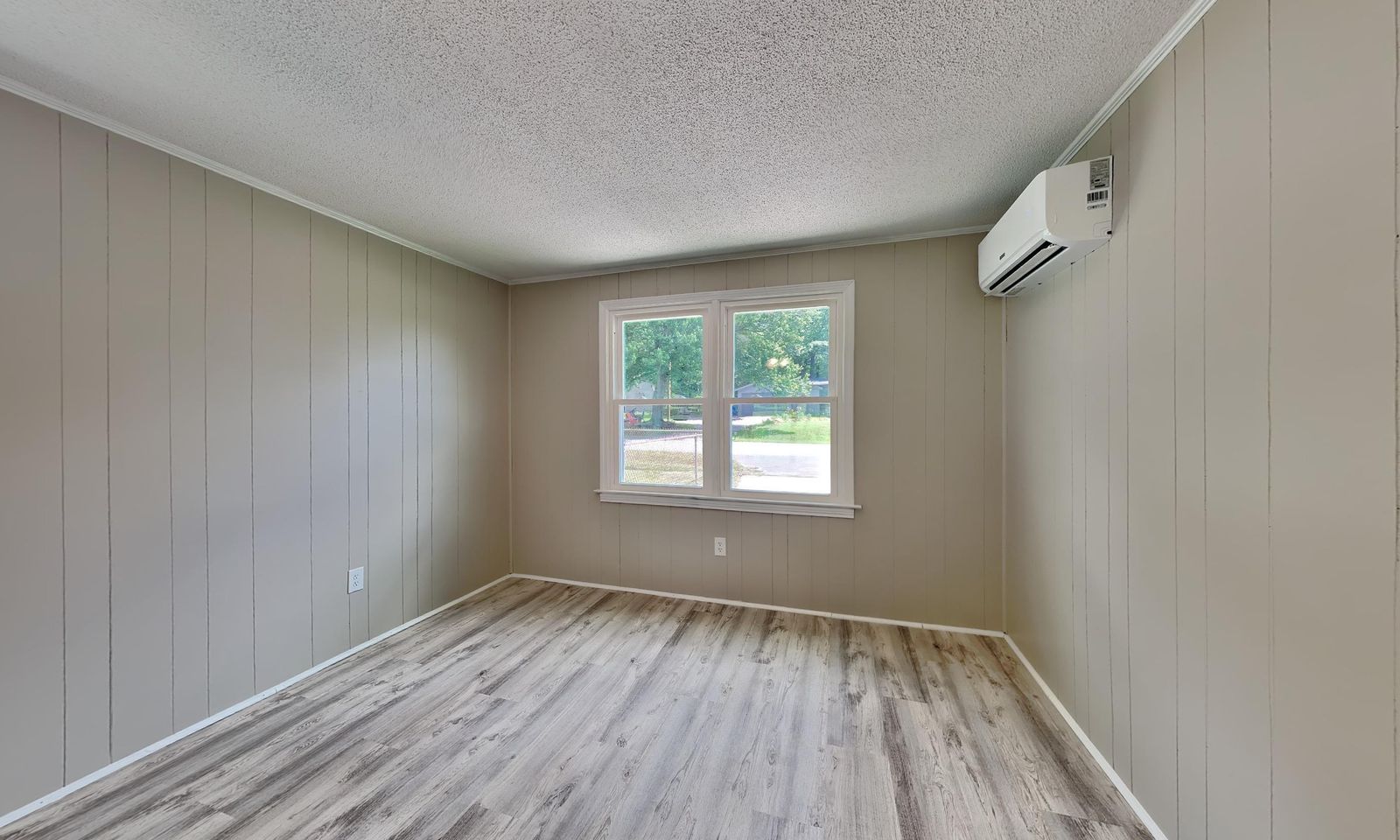 Property image 5 at 407 Avon Drive, Taylors, SC 29687-3947