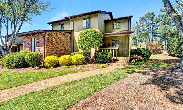 256 Ingleside Way