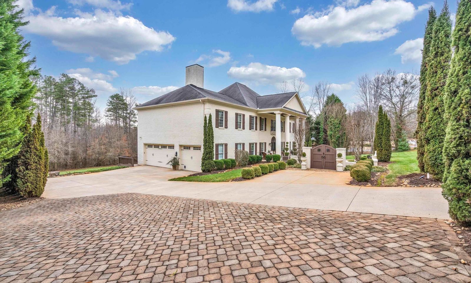 Property image 2 at 12 Woodvalley Court, Greenville, SC 29617