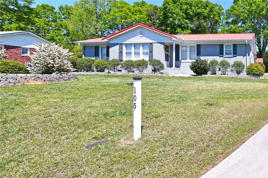 Property image 2 at 105 Ridgeland Circle, Easley, SC 29640