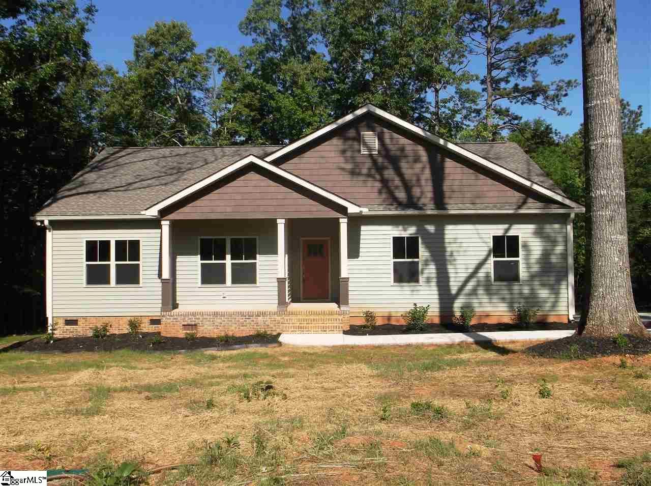 Property image 2 at 106 Indian Ridge Drive, Laurens, SC 29360