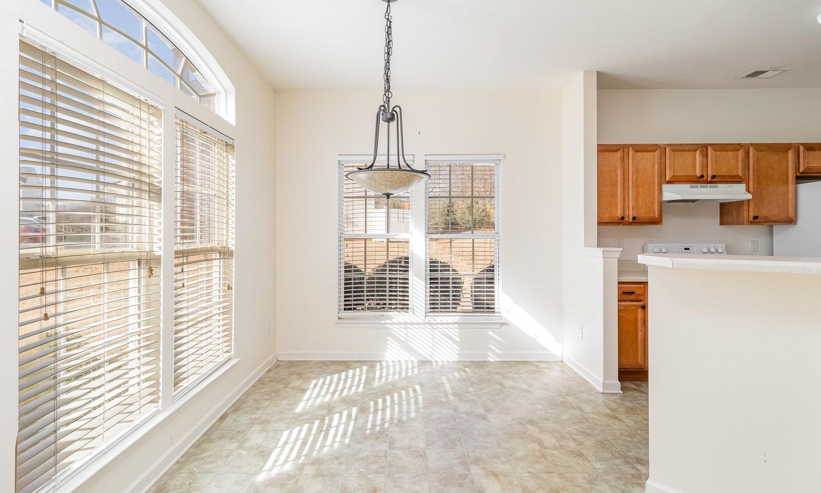 Property image 5 at 208 Spring Crossing Circle, Greer, SC 29650