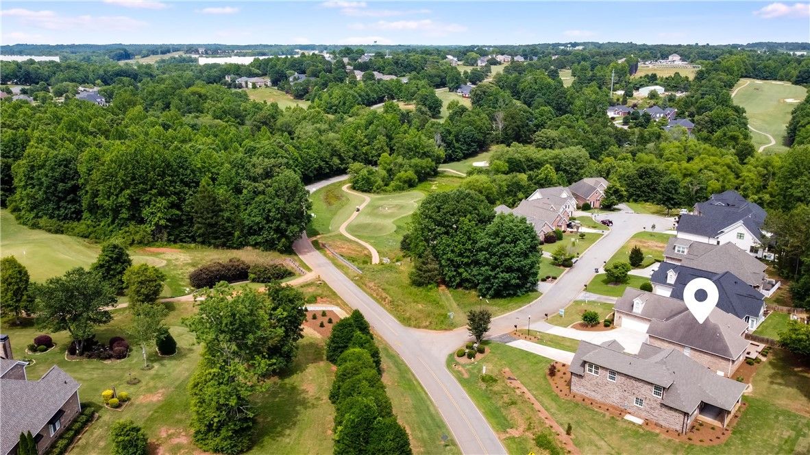 Property image 3 at 102 Courtyard Drive, Anderson, SC 29621