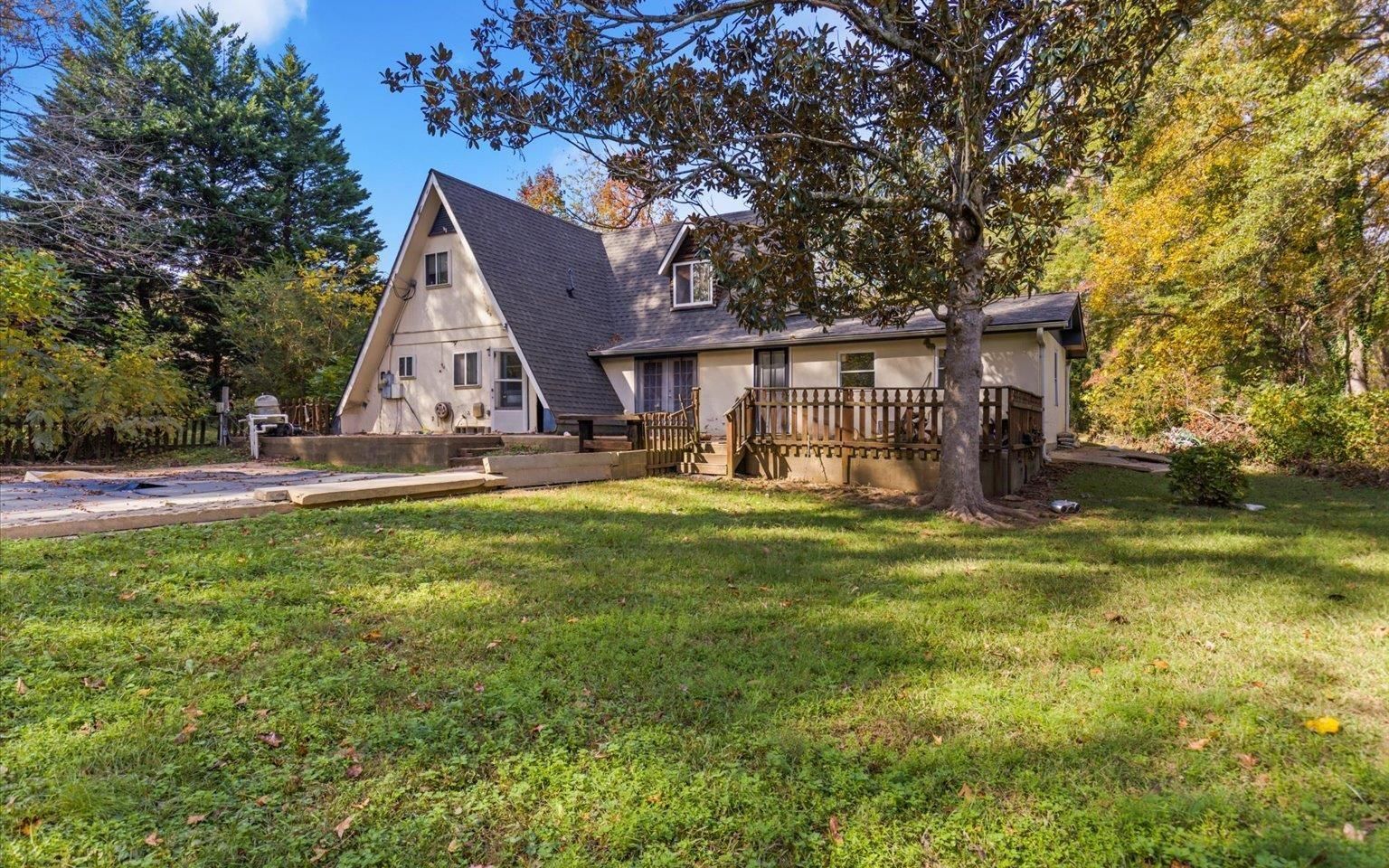 Property image 1 at 2 Brookwood Court, Taylors, SC 29687