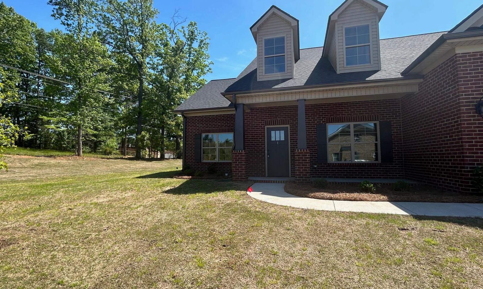 Property image 2 at 1 Oaktree Way, Taylors, SC 29687