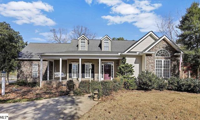 107 Saint Lukes Circle