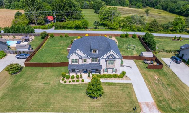 6 Sunray Lane