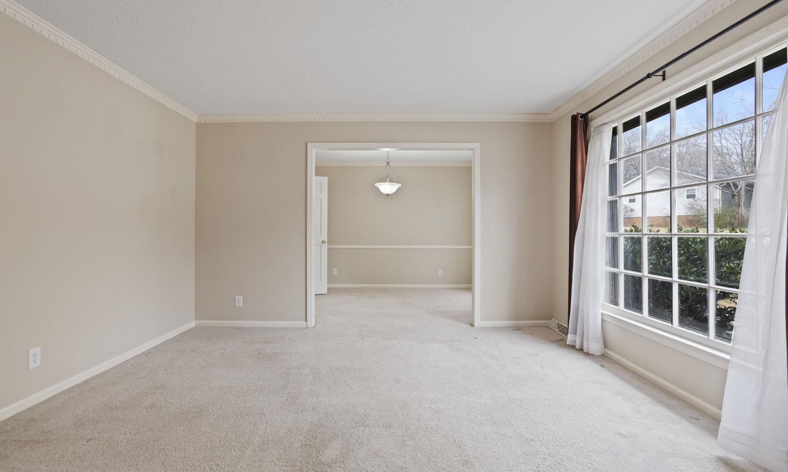 Property image 5 at 104 Gaithburg Square, Taylors, SC 29687