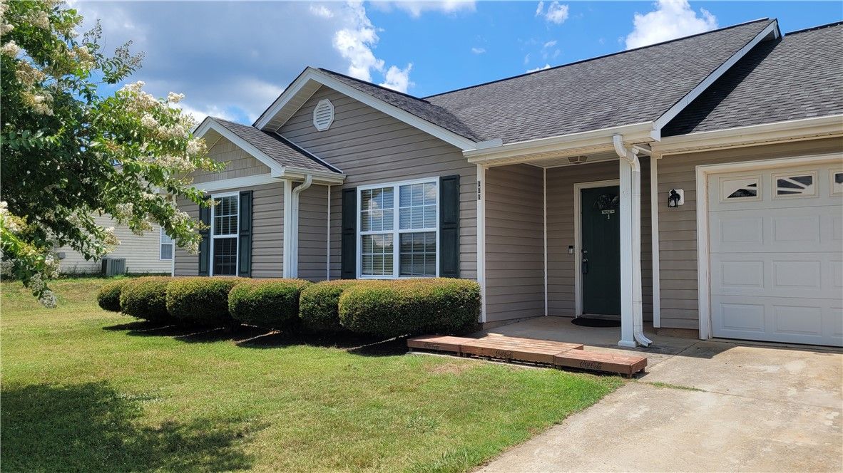 Property image 2 at 111 Turkey Trot Road, Williamston, SC 29697