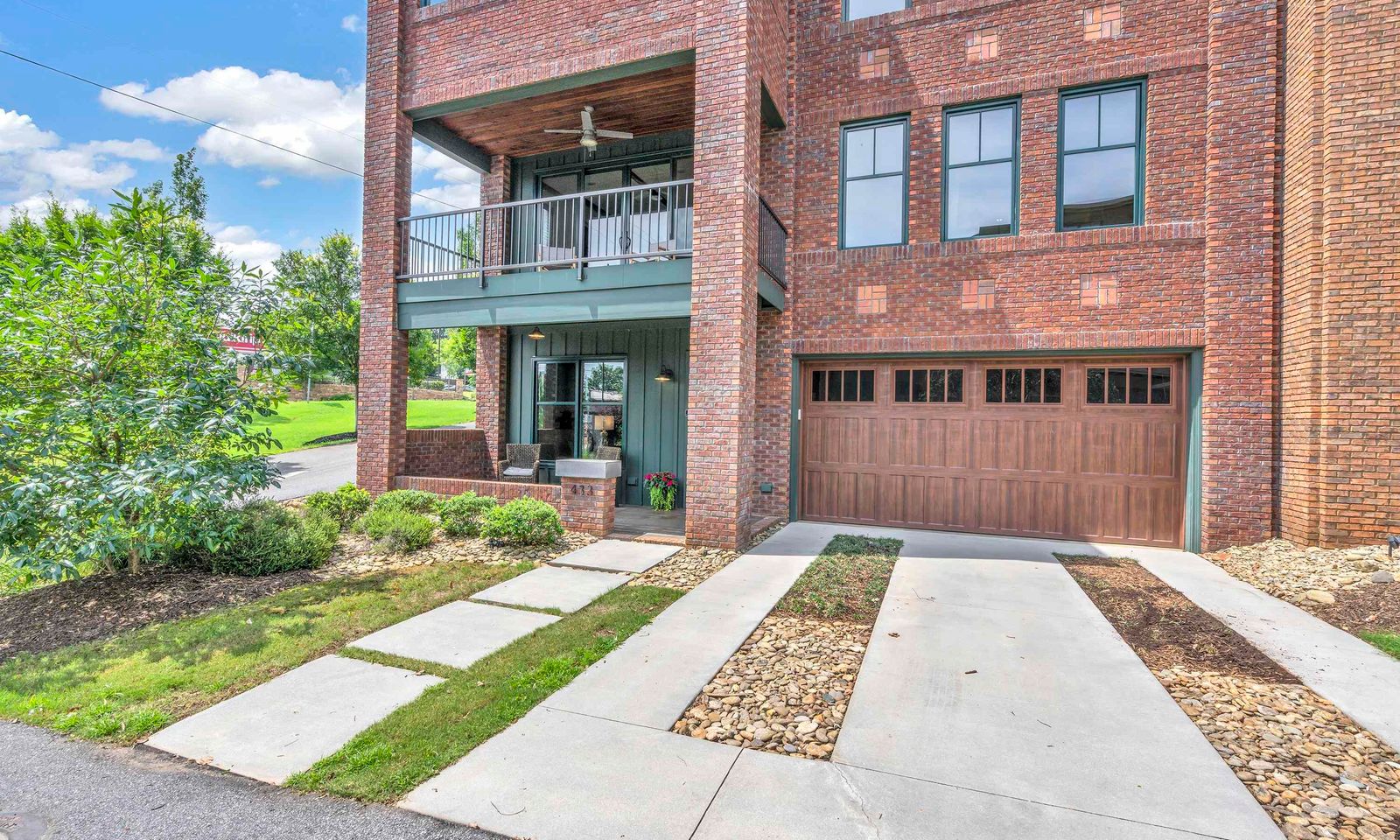 Property image 3 at 433 N Markley Street, Greenville, SC 29601