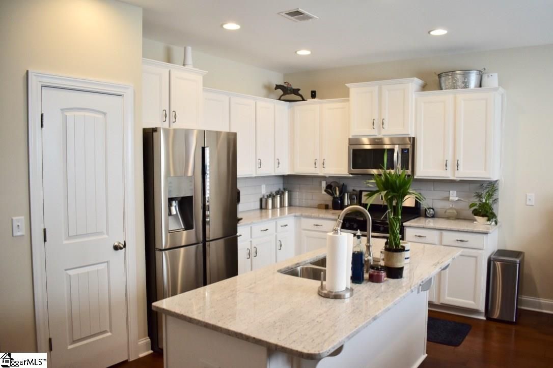 Property image 4 at 751 Rose Penny Lane, Spartanburg, SC 29301