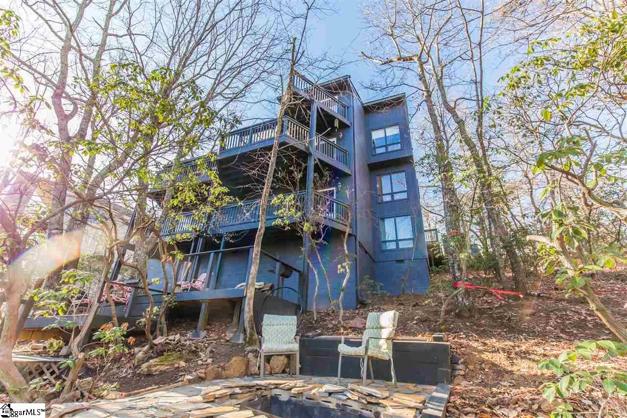 Property image 1 at 2 Hickory Ridge, Greenville, SC 29609