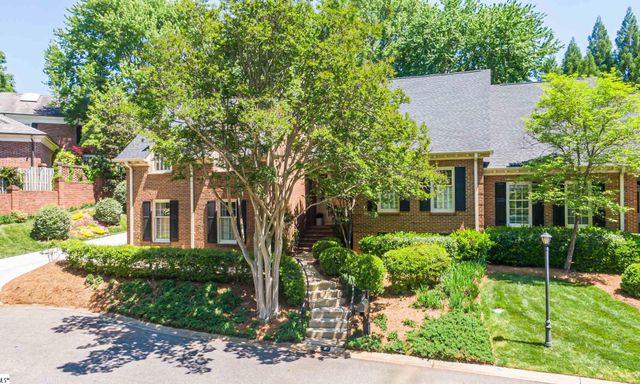 8 Landsdown Avenue
