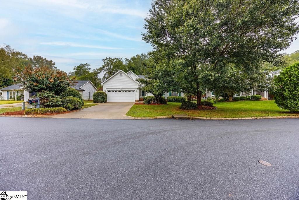 Property image 4 at 101 Castlegate Court, Simpsonville, SC 29681