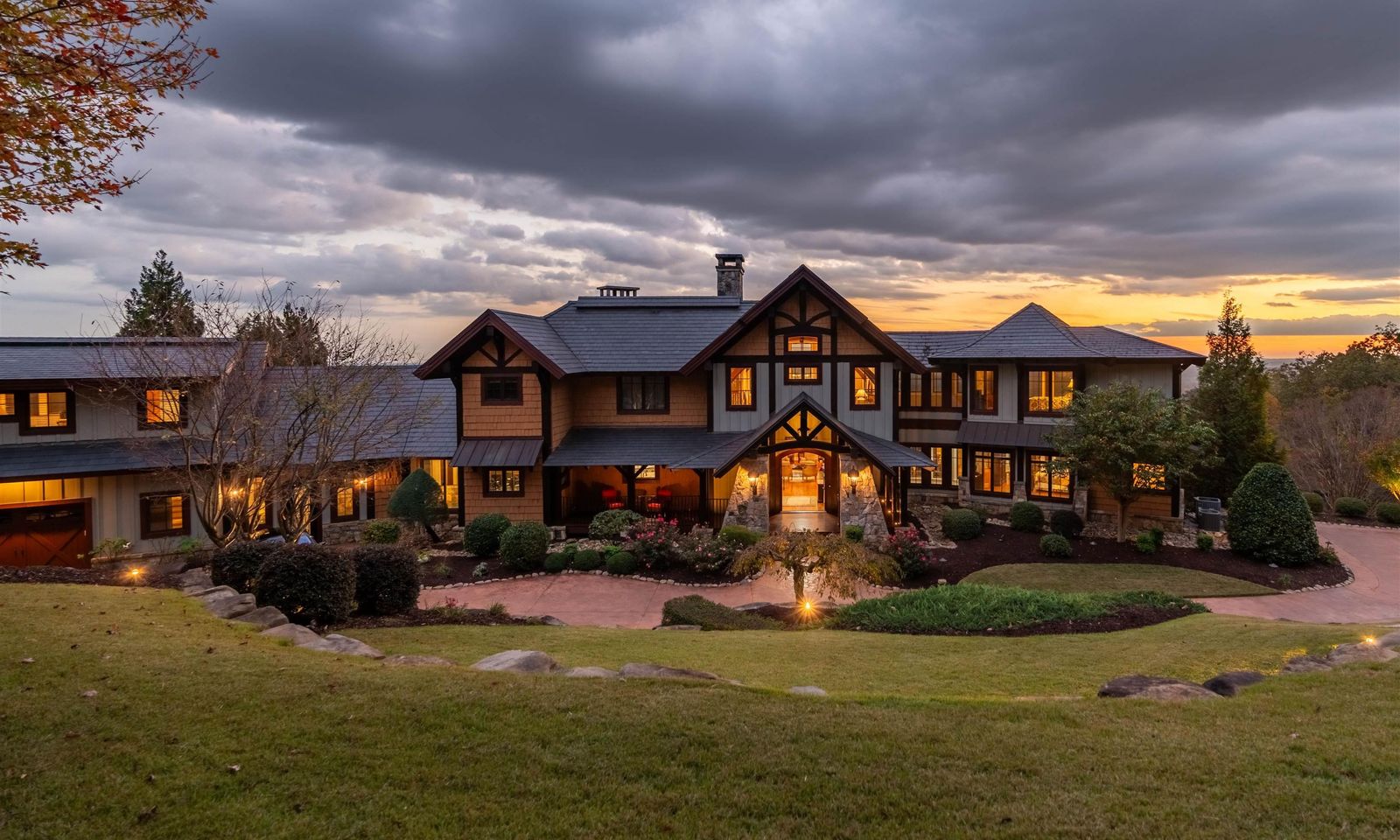 5 Tropicana Court