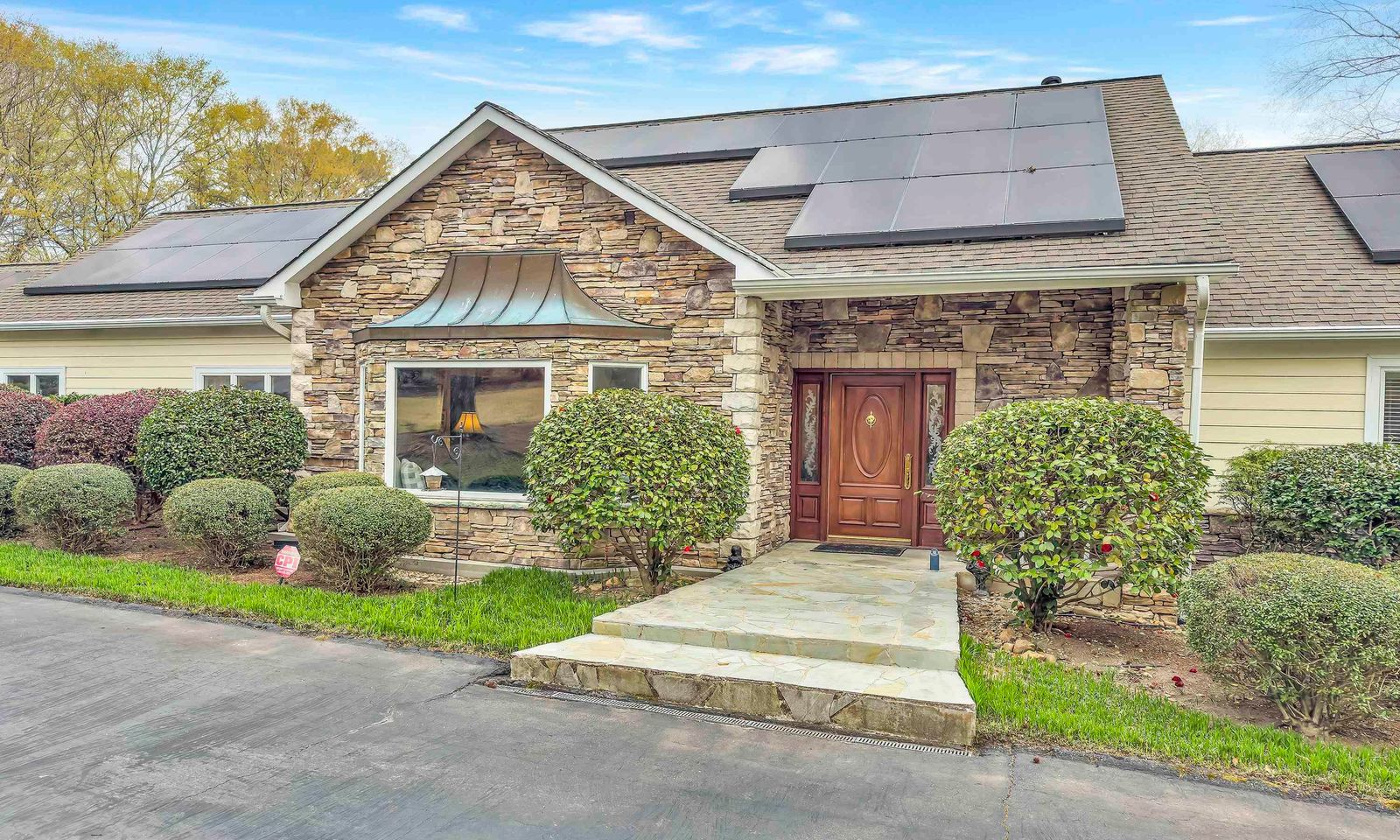 Property image 2 at 15 Darien Way, Greenville, SC 29615-3236