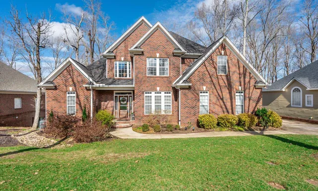11 Habersham Court