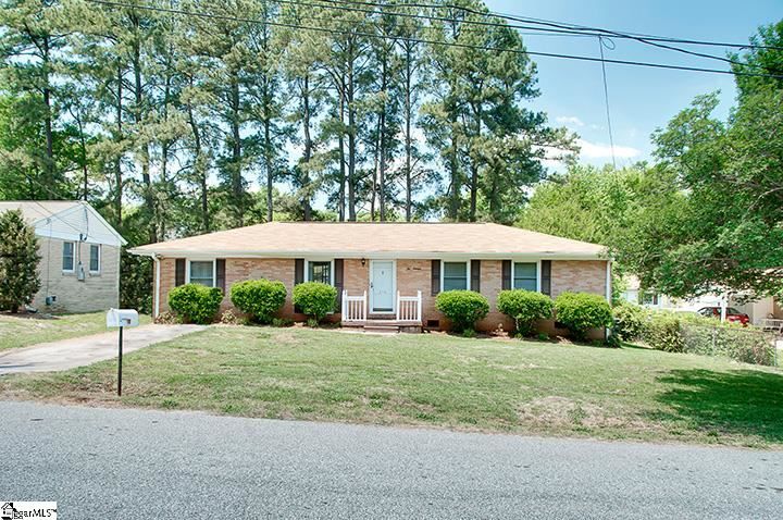 Property image 1 at 216 Edgewood Drive, Greenville, SC 29605