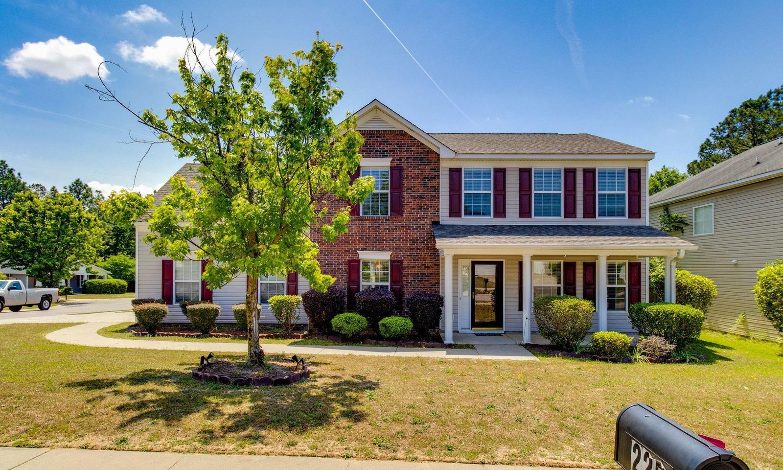 Brookhaven, Columbia Community