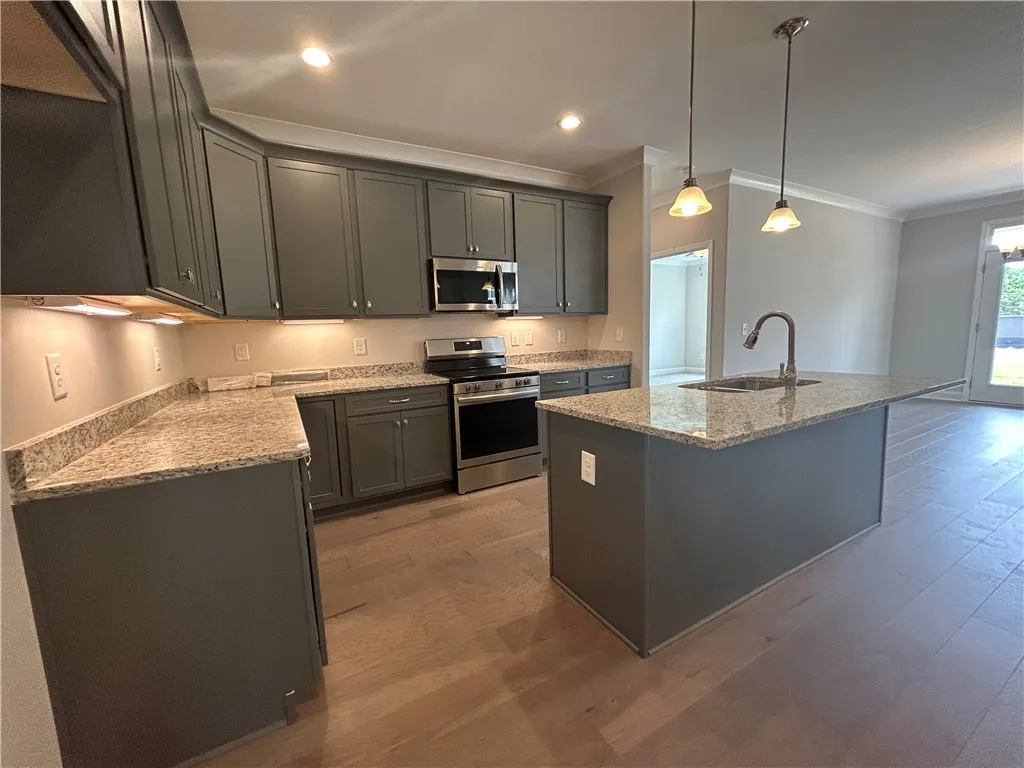 Preston Ridge, Seneca Community