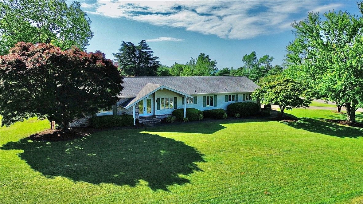 Main image of property at 122 Mountainview Drive, Pickens, SC 29671
