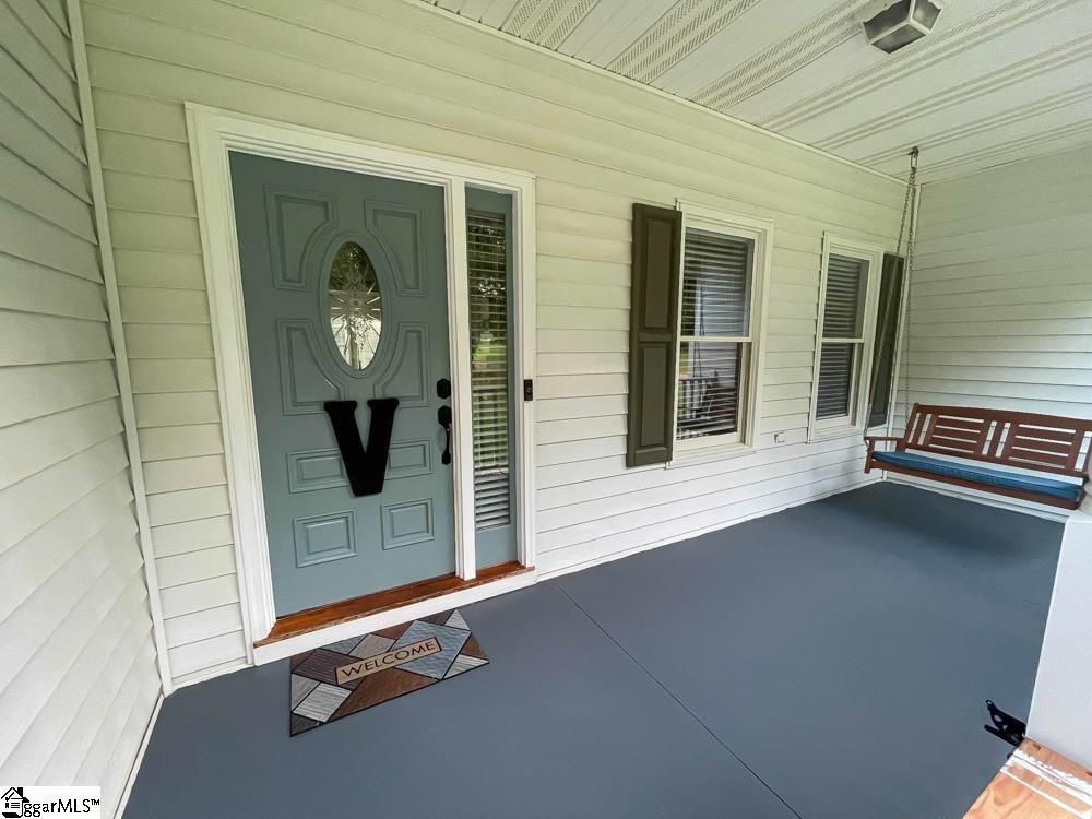 Property image 2 at 210 Janet Court, Simpsonville, SC 29681