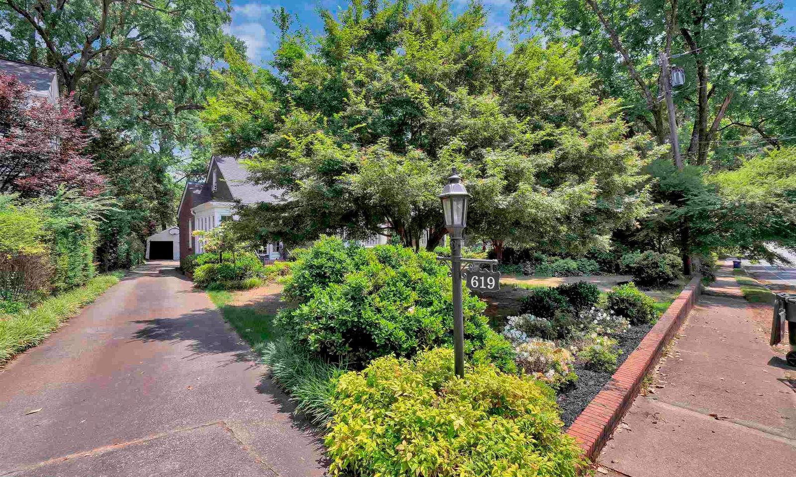Property image 2 at 619 McDaniel Avenue, Greenville, SC 29605