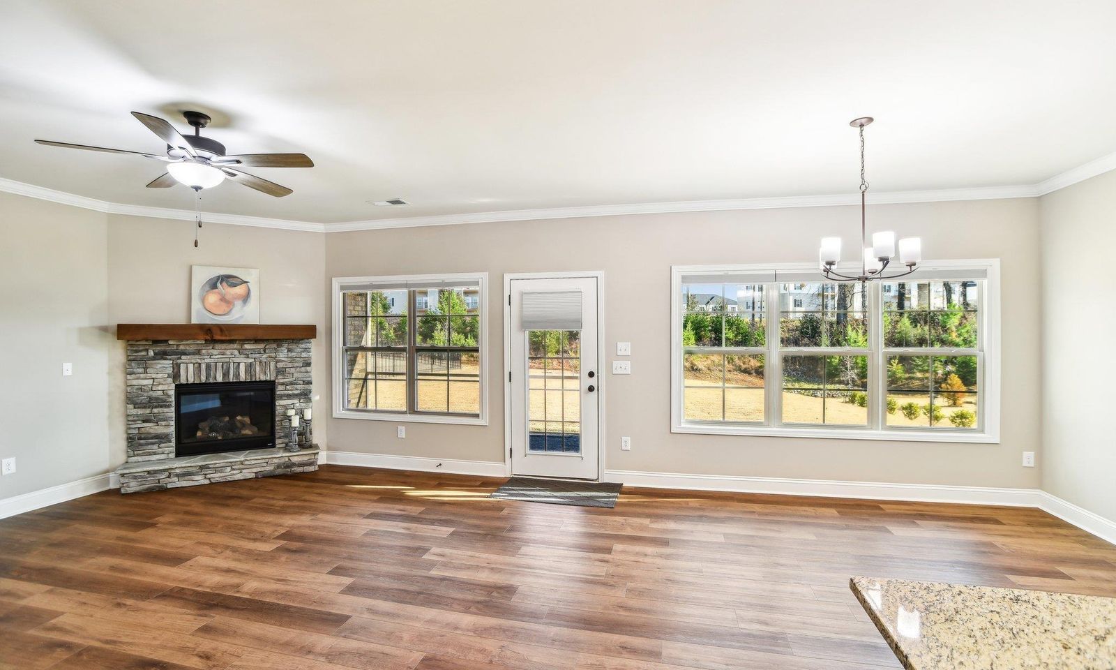 Property image 3 at 122 Silverlimb Lane, Taylors, SC 29687