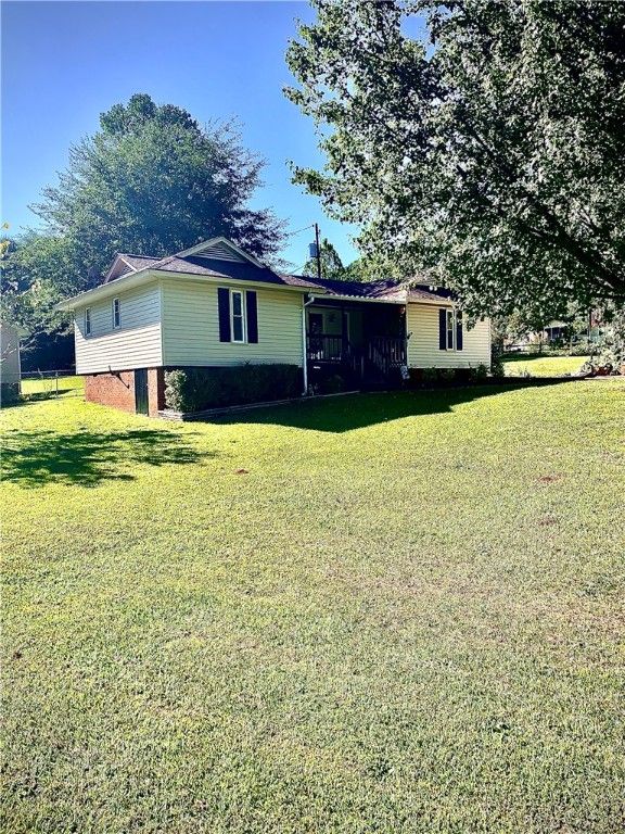 Property image 3 at 120 Shallowford Road, Easley, SC 29640