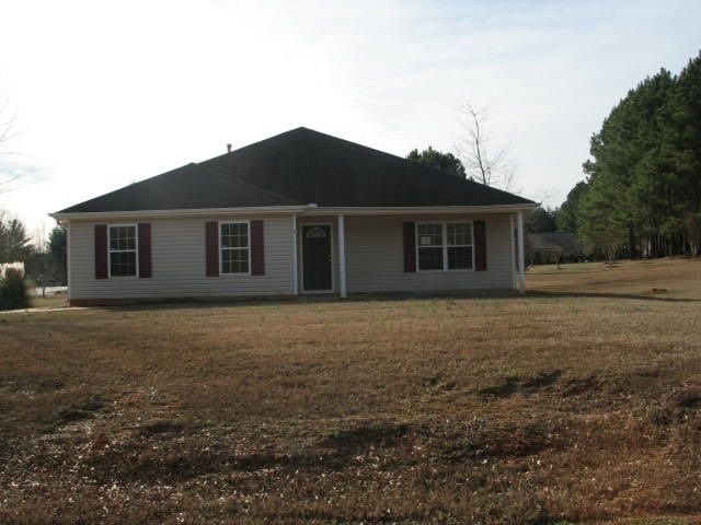 Property image 1 at 430 Shoreline Drive, Anderson, SC 29626