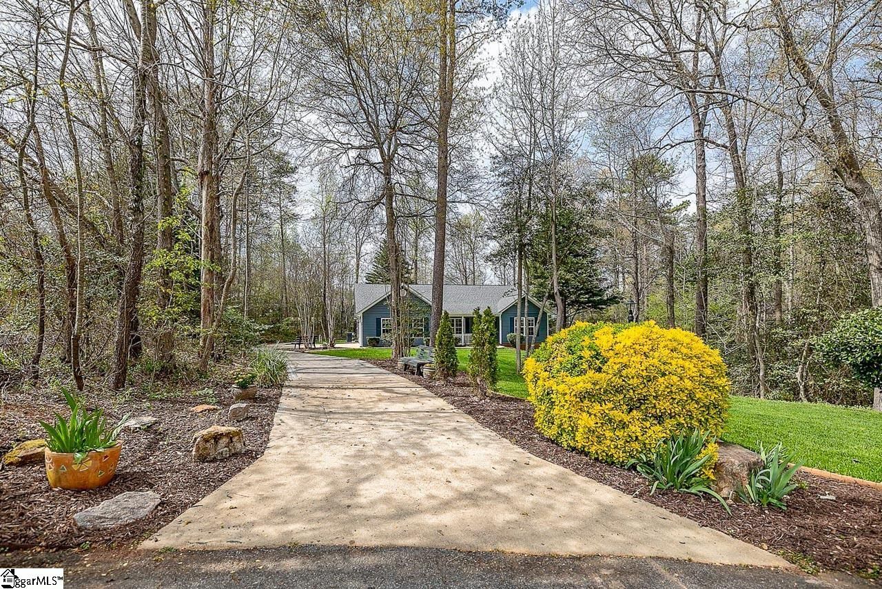 Property image 2 at 40 Wild Cherry Circle, Lyman, SC 29365