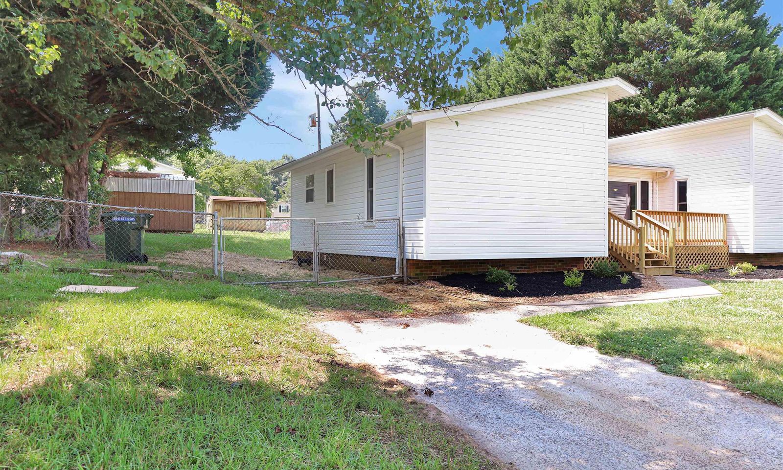 Property image 4 at 303 Sharon Lane, Easley, SC 29640-3917