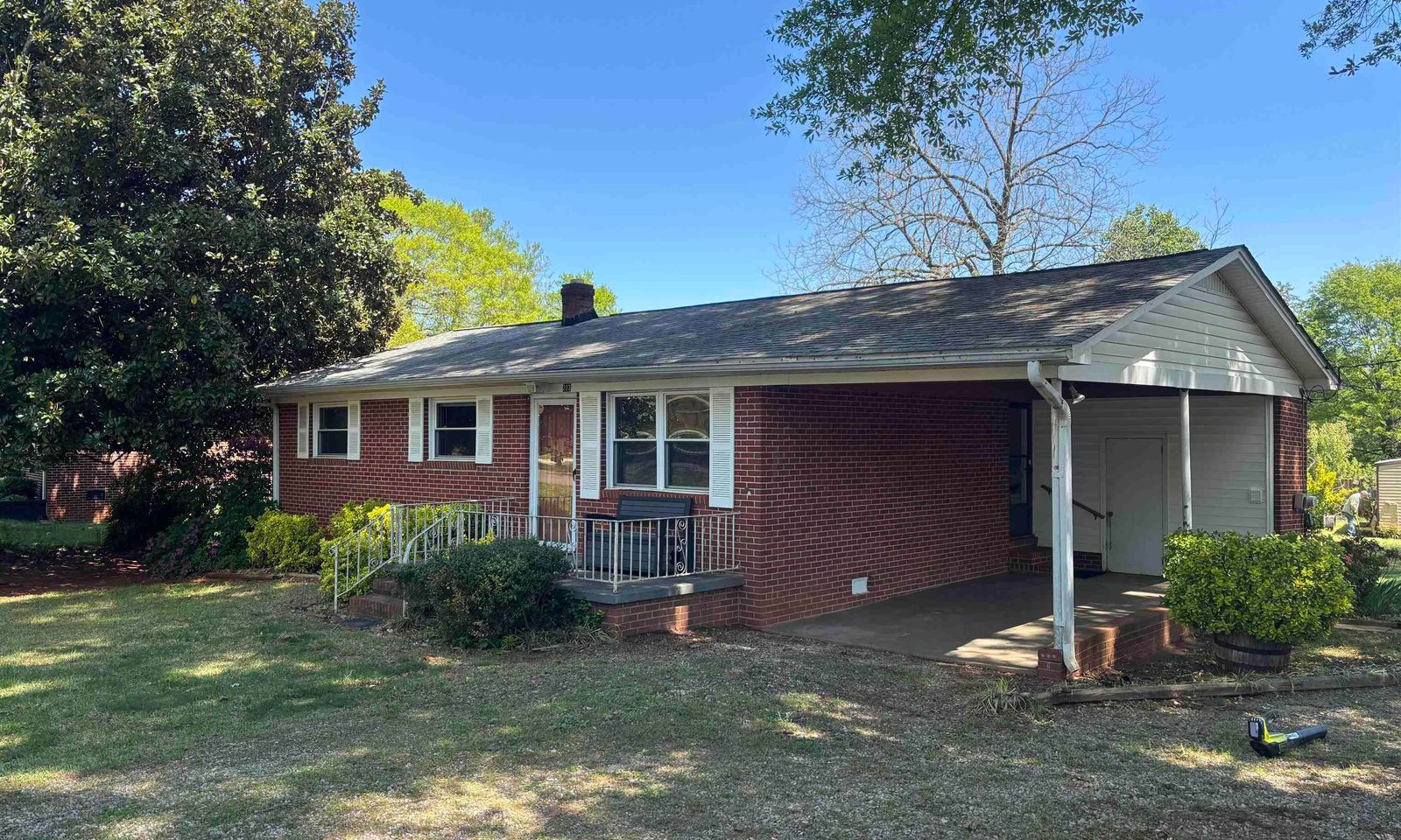 Property image 2 at 203 Sulphur Springs Drive, Greenville, SC 29617