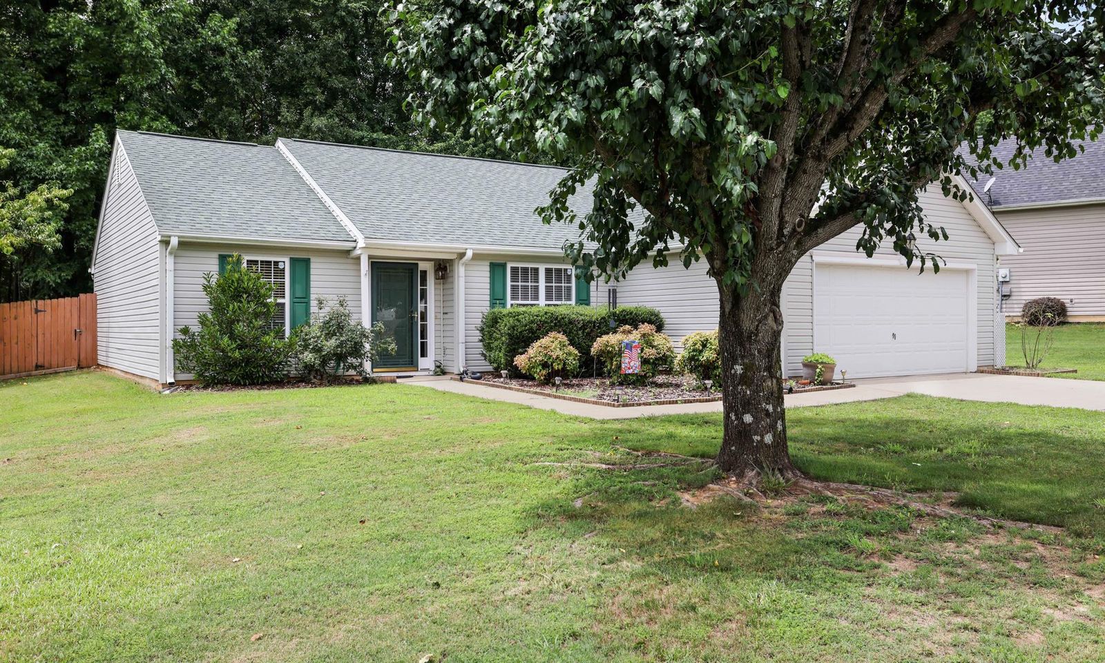 Property image 1 at 2 Brookhaven Way, Simpsonville, SC 29681