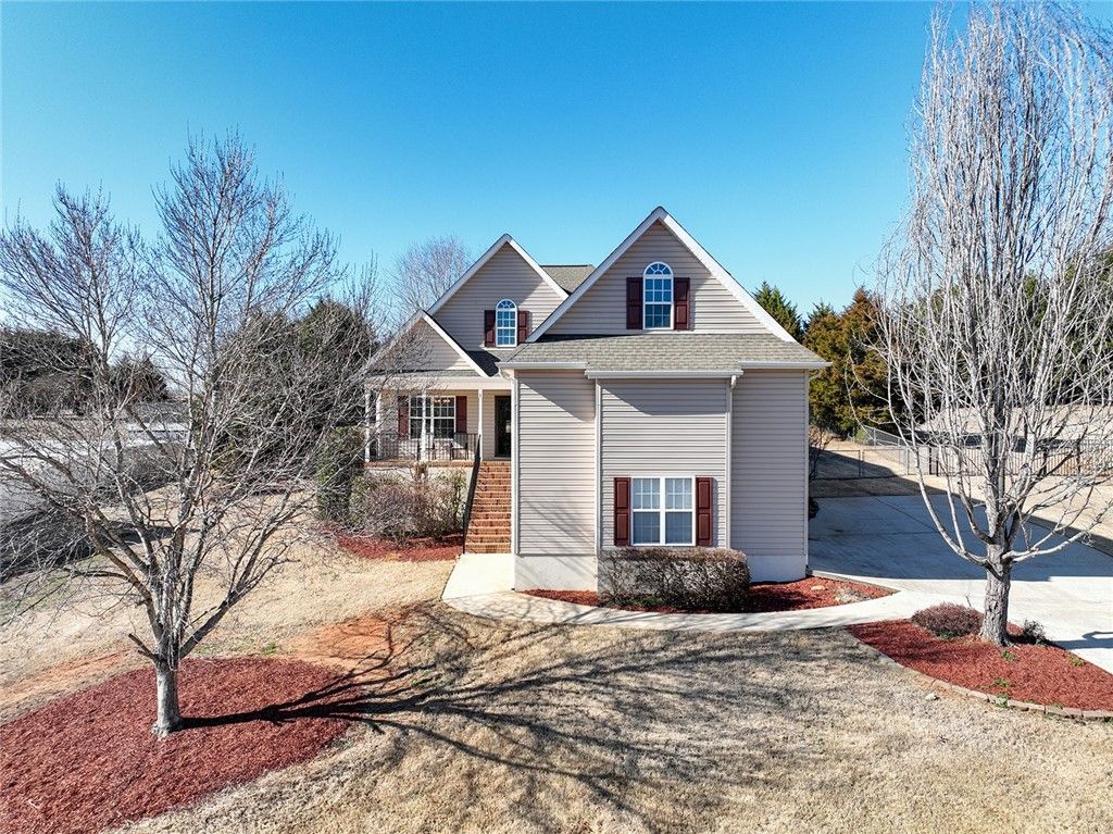 Property image 2 at 3 Anastasia Court, Easley, SC 29642